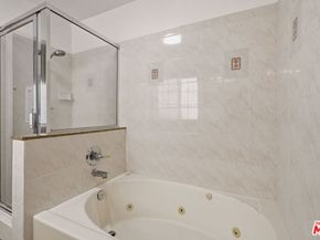 4838 Elmwood Avenue 7, Los Angeles CA 90004