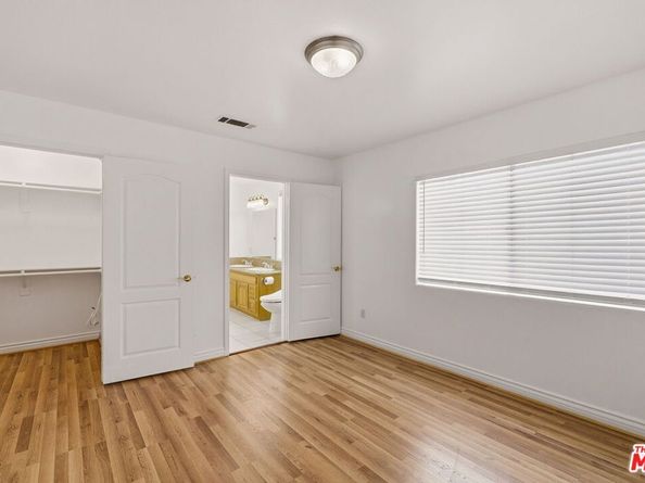 4838 Elmwood Avenue 7, Los Angeles CA 90004