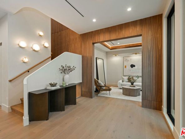 565 Toyopa Drive, Pacific Palisades CA 90272