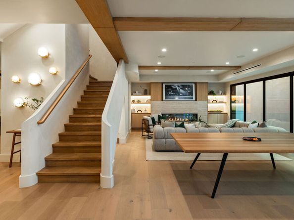 565 Toyopa Drive, Pacific Palisades CA 90272