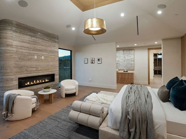 565 Toyopa Drive, Pacific Palisades CA 90272