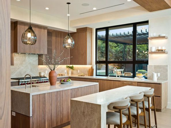 565 Toyopa Drive, Pacific Palisades CA 90272