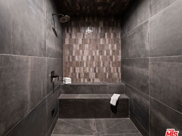 565 Toyopa Drive, Pacific Palisades CA 90272