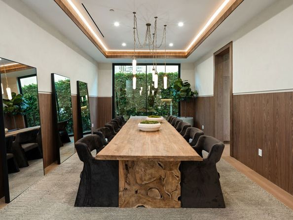 565 Toyopa Drive, Pacific Palisades CA 90272