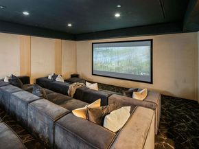 565 Toyopa Drive, Pacific Palisades CA 90272