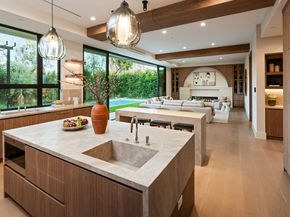 565 Toyopa Drive, Pacific Palisades CA 90272