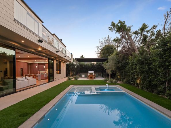 565 Toyopa Drive, Pacific Palisades CA 90272