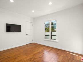 318 N Huntley Drive, West Hollywood CA 90048