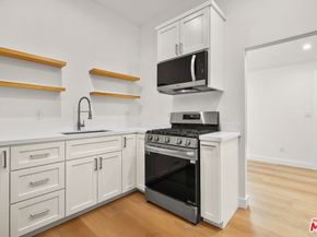 318 N Huntley Drive, West Hollywood CA 90048