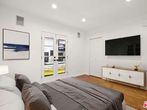 318 N Huntley Drive, West Hollywood CA 90048