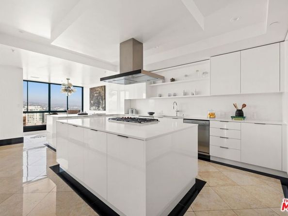 10490 Wilshire Boulevard PH4, Los Angeles CA 90024