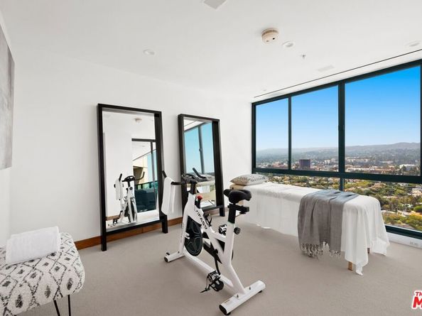 10490 Wilshire Boulevard PH4, Los Angeles CA 90024