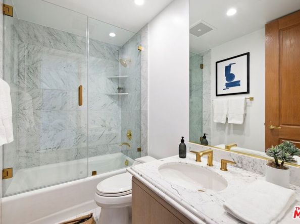 10490 Wilshire Boulevard PH4, Los Angeles CA 90024