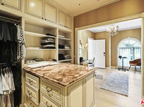 23255 Mariposa De Oro Street, Malibu CA 90265