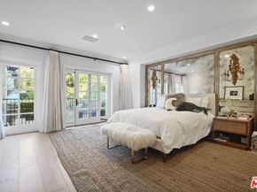 23255 Mariposa De Oro Street, Malibu CA 90265