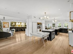 23255 Mariposa De Oro Street, Malibu CA 90265