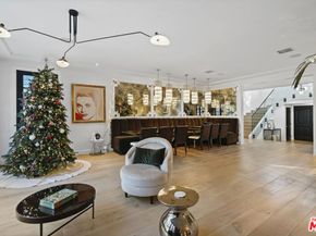 23255 Mariposa De Oro Street, Malibu CA 90265