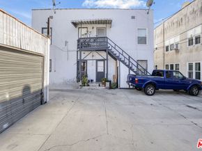 321 N Sierra Bonita Avenue, Los Angeles CA 90036