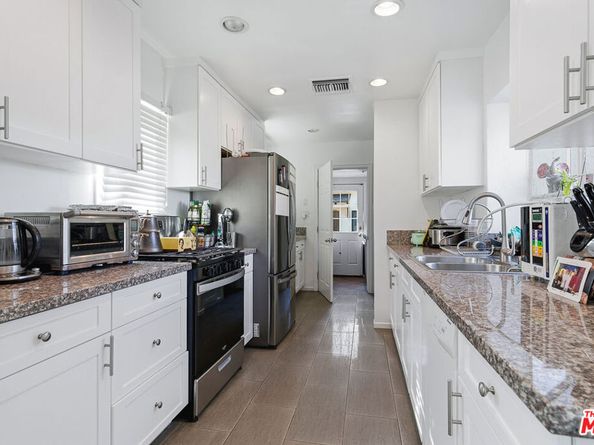 611 N Buena Vista Street, Burbank CA 91505