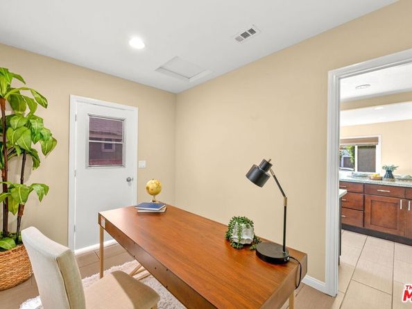 5913 Fountain Avenue, Los Angeles CA 90028