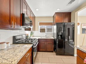 5913 Fountain Avenue, Los Angeles CA 90028