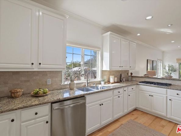 2409 Olive Avenue, La Crescenta CA 91214