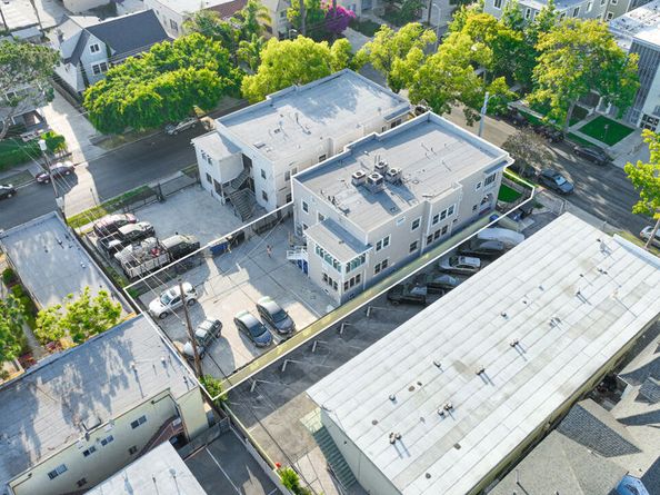 1220 W 27th Street, Los Angeles CA 90007