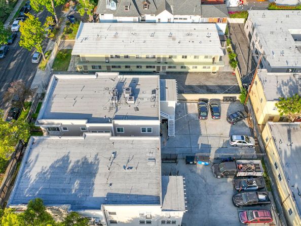 1220 W 27th Street, Los Angeles CA 90007