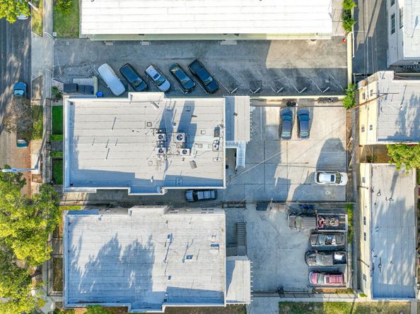 1220 W 27th Street, Los Angeles CA 90007