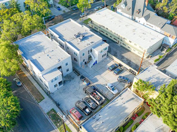 1220 W 27th Street, Los Angeles CA 90007