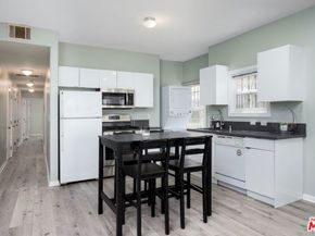 1220 W 27th Street, Los Angeles CA 90007