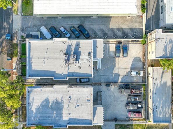 1220 W 27th Street, Los Angeles CA 90007