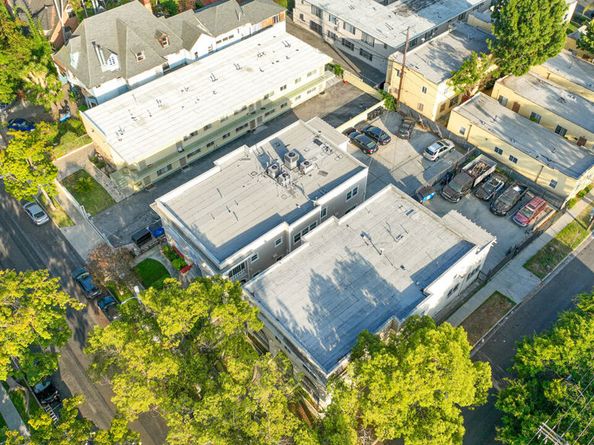 1220 W 27th Street, Los Angeles CA 90007