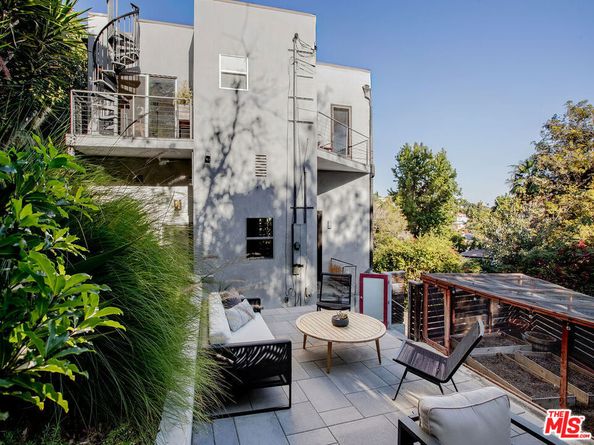 2465 N Gower Street, Los Angeles CA 90068