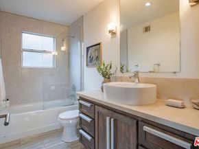 2465 N Gower Street, Los Angeles CA 90068