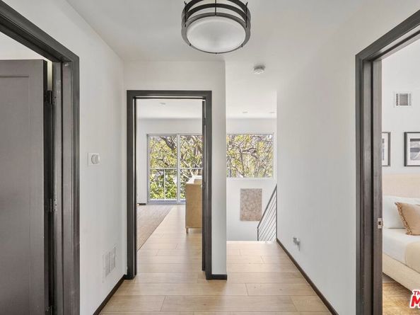 2465 N Gower Street, Los Angeles CA 90068