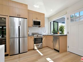 18033 Rosita Street, Encino CA 91316