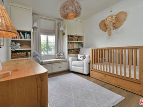 18033 Rosita Street, Encino CA 91316