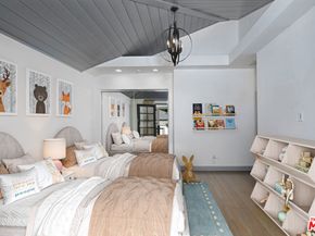 18033 Rosita Street, Encino CA 91316