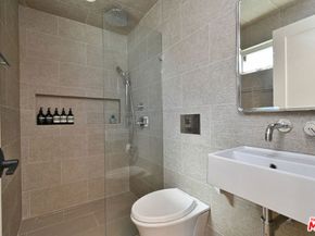 18033 Rosita Street, Encino CA 91316