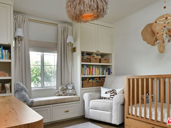 18033 Rosita Street, Encino CA 91316