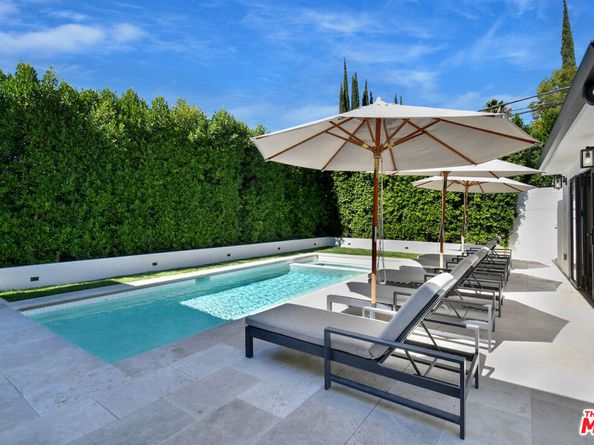 18033 Rosita Street, Encino CA 91316