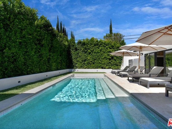 18033 Rosita Street, Encino CA 91316