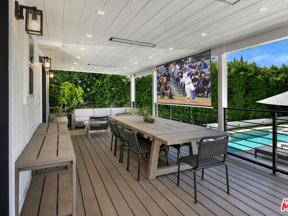 18033 Rosita Street, Encino CA 91316