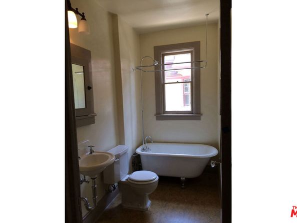 1017 W 24th Street, Los Angeles CA 90007