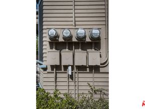 1017 W 24th Street, Los Angeles CA 90007