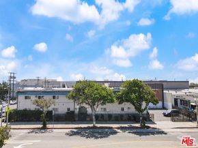 3806 S Broadway, Los Angeles CA 90037