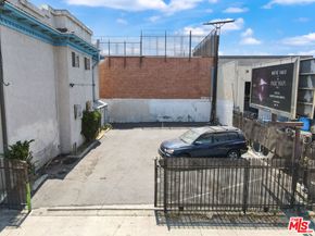 3806 S Broadway, Los Angeles CA 90037