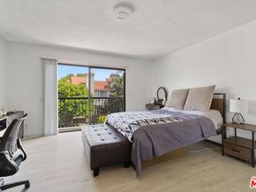 10916 Huston Street 102, North Hollywood CA 91601