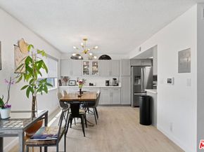 10916 Huston Street 102, North Hollywood CA 91601